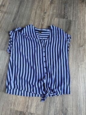 Forever 21 Navy and lighter navy Vertical Stripe Tie-Hem Button Front Top